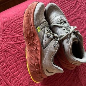 New Balance Fresh Foam X mens, grey, size 12.5 D like new excellent condition